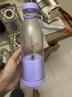Usb rechargeable juicer