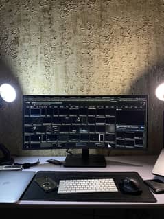 Samsung curved 32inche display