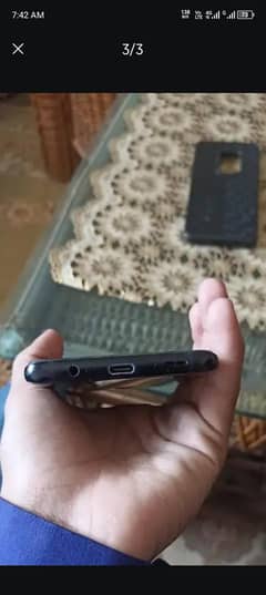 I am selling my Samsung S9 plus  6/64 ram