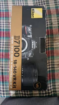 Nikon 7100D DSLR CAMERA
