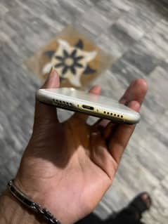 iPhone XR factory unlock 128GB