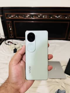 Vivo V40e
