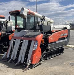 Kubota ARN 698 Combine Harvestor
