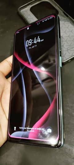 Infinix Hot 40  8+8/256 Gb Device 