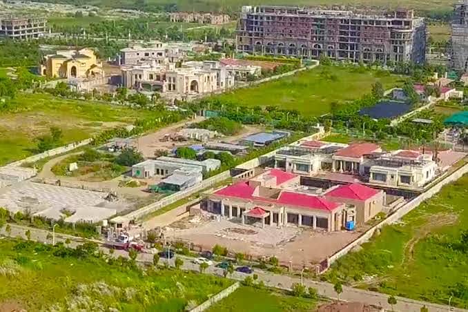 12 Marla Plot In L Block Gulberg Greens 2