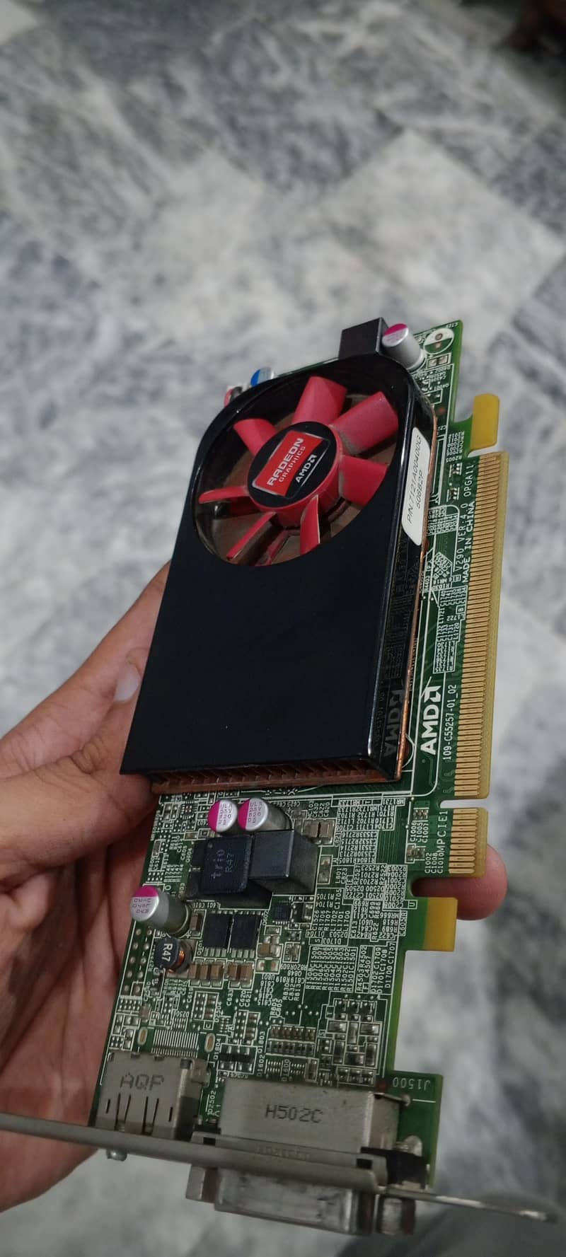 amd graphics card  2gb condition like NEW CONDITION 0