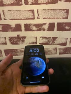 i phone x     64 gb