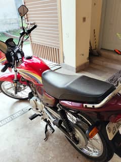 Honda Deluxe 125 | Model 2014 | Excellent Condition | For Sale