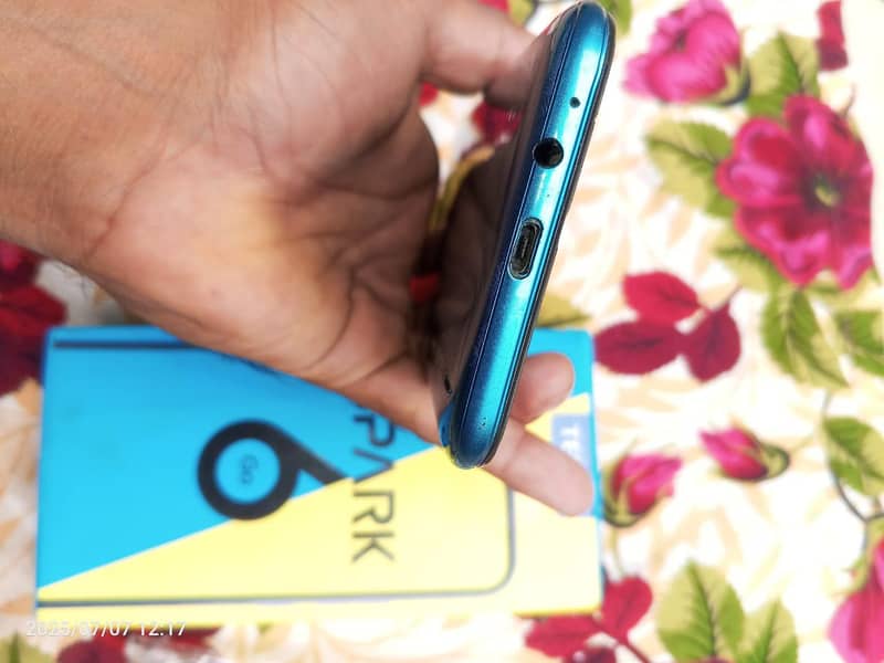 Tecno Spark 6 go 2/32 with Box 4