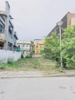 Residential Plot Of 10 Marla Available In Bahria Town Phase 3