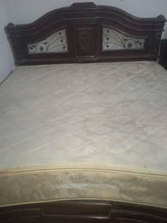 king size bad with spring metters