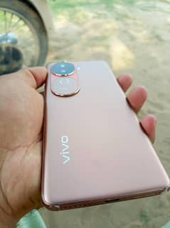 Vivo V40e