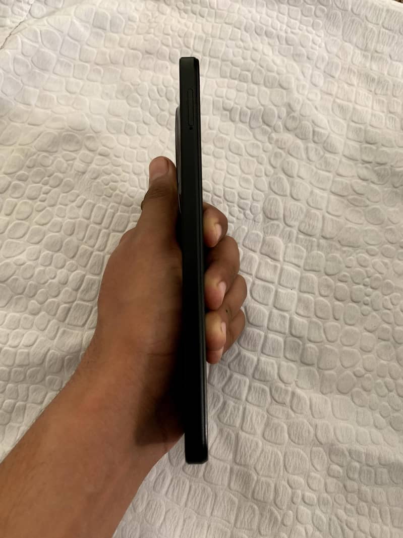 Redmi A3 4/128 complete box  10/10 condition 2