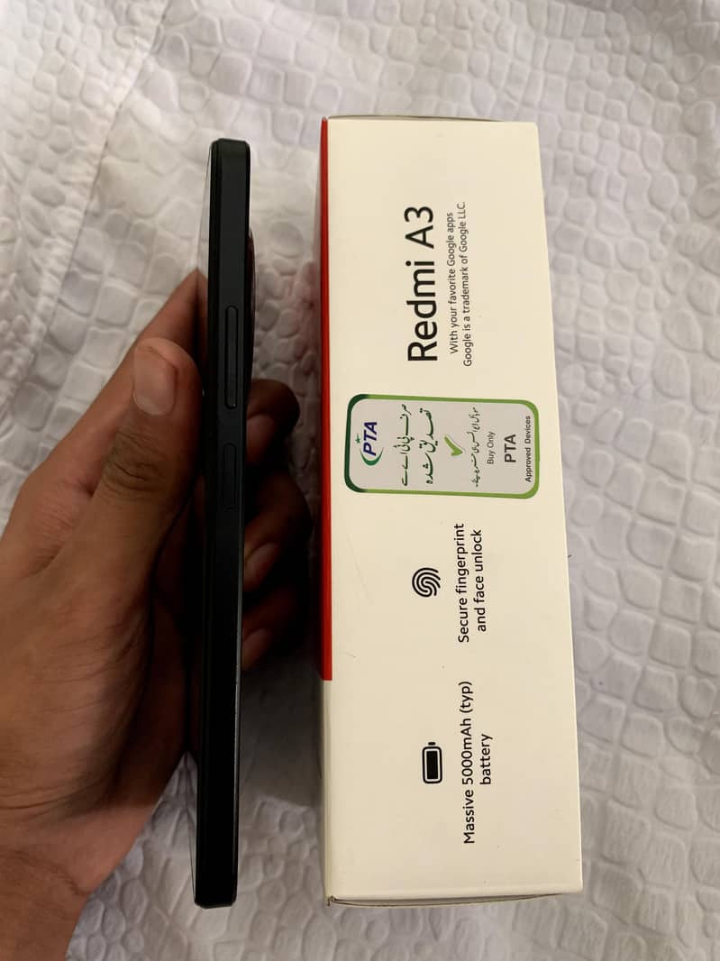 Redmi A3 4/128 complete box  10/10 condition 3