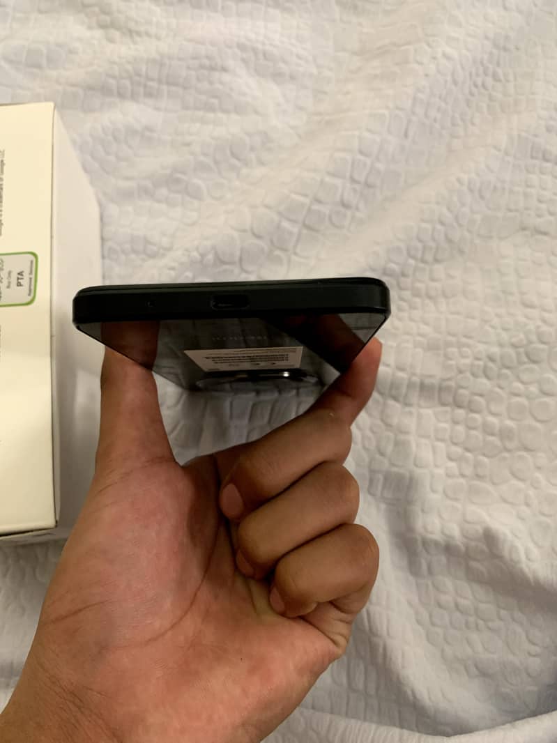 Redmi A3 4/128 complete box  10/10 condition 4