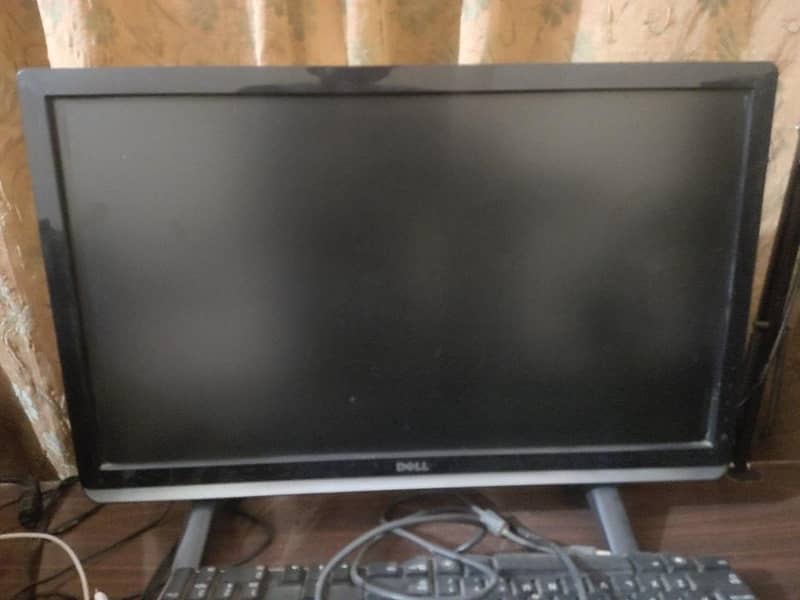 GAMING PC WITH MONITOR (read description for more specs) 0