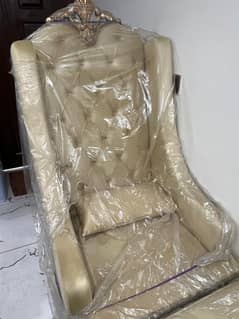 king size chairs