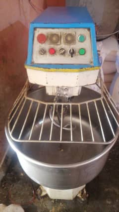 Heavy Duty Dough Mixer | Strong Motor | 3 Phase | Good Condition