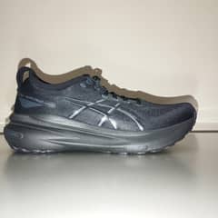 Original Brand New ASICS Gel Kayano 31 All black 42 size, 9 size