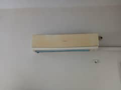 Ac for sale in working condition 2 Ton