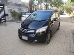 Honda Freed EX+ Hybrid 7 Seater Model 2012 Registration 2018