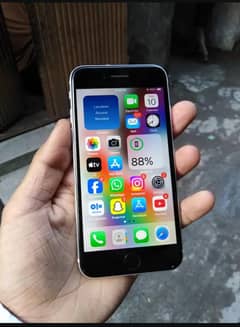 Iphone SE 2nd Gen  Alll Okay Working