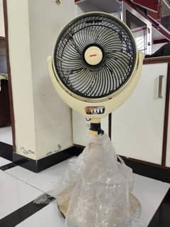 Rechargeable portable fan