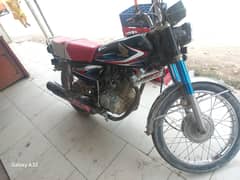 service b nahi karwaai one hand use bike h