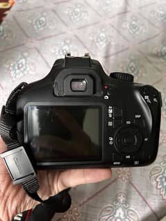 Canon D3000 for sale
