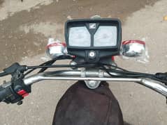 united 125