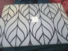 MACBOOK PRO WITH WIDOW 10 URGENT SALE