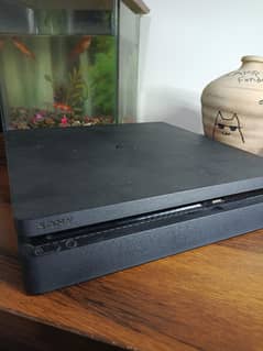 PS4 ( not jail broken ) + accessories