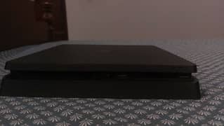 PS4 SLIM EDITION MINT CONDITON GENUINE PIECE