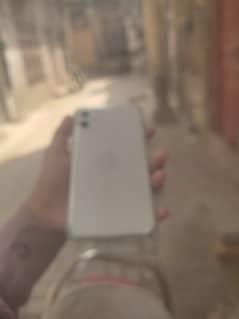 iPhone 11 ok