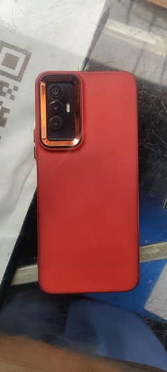 Tecno spark 8 pro 4+1+64gb sath chgar ha box nhi ha