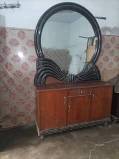 Drasing table