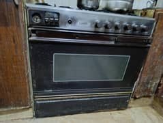 Cooking range. 5 burners. All in working condition