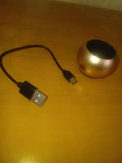 New mini bluetooth speaker with charger