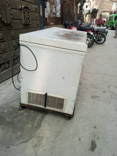 freezer good working condition