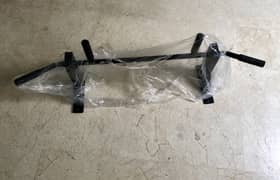 BRAND NEW BEST QUALITY PULL UP BAR FOR SALE
