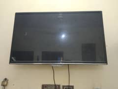 Samsung 32 inch led tv non android but with externel android box