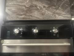 Glam gass built in oven, stylish design , perfect condition