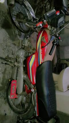 Honda Cd 70 2009 model,