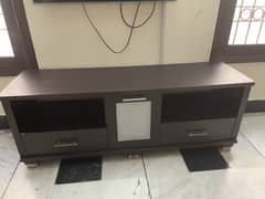 3 drawer table with shelves