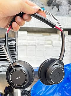 Plantronics
