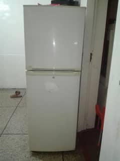 orient fridge medium size big size freezer good working condition