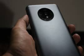 OnePlus 7T (8GB RAM / 128GB Storage) in 10/10 condition