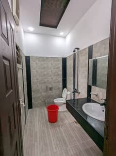 5 Marla lower portion For Rent in Highcourt Ph 2 College Road Lahore Bijli Pani Available Neat Clean portion Light Private Fee unite 75Rs with included Taxx