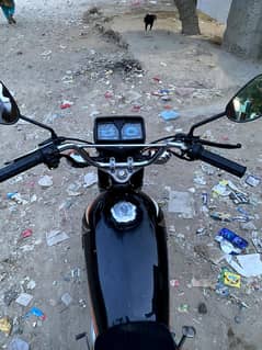 125