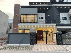 Tripple Storey 5 Marla House For sale In Buch Villas Phase 2 - Manik Block Multan